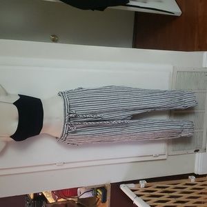 Livana black & soft white/tan harem pants size M